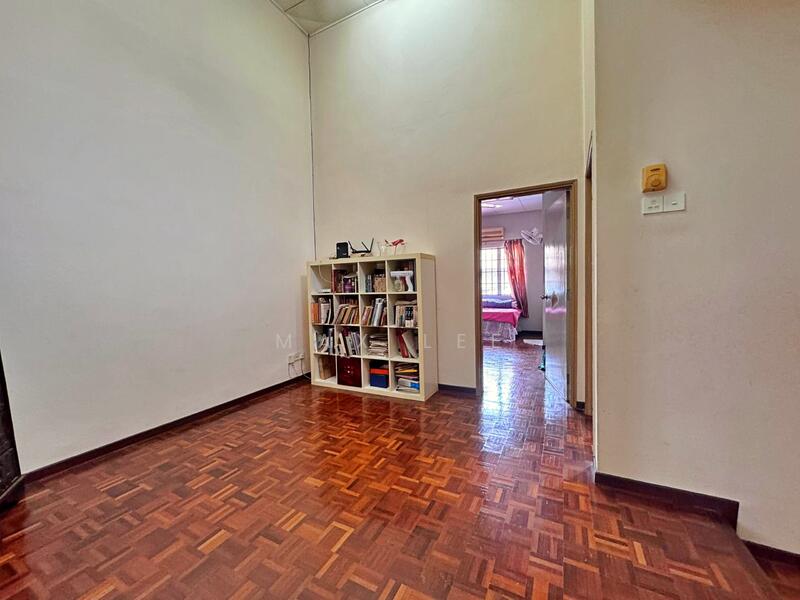 2-storey Terraced House for Sale in Sri Petaling (Kuala Lumpur) - Max Lee - Living Room - PropertyGuru.com.my