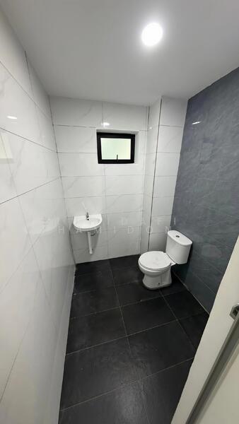 Taman Desa Jaya Johor Bahru untuk Untuk Dijual - RM 678,000, Mac 2026 - Bathroom - PropertyGuru.com.my