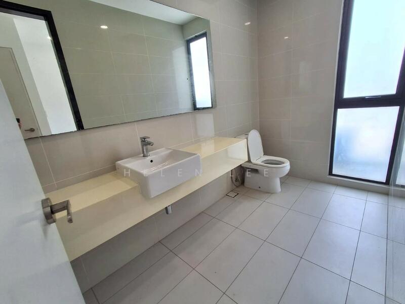 Emerald Residence Semi-D Type D untuk Untuk Disewa - RM 11,000 /bulan, Apr 2026 - Bathroom - PropertyGuru.com.my