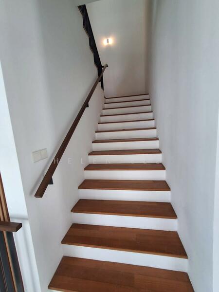 Emerald Residence Semi-D Type D untuk Untuk Disewa - RM 11,000 /bulan, Apr 2026 - Staircase - PropertyGuru.com.my