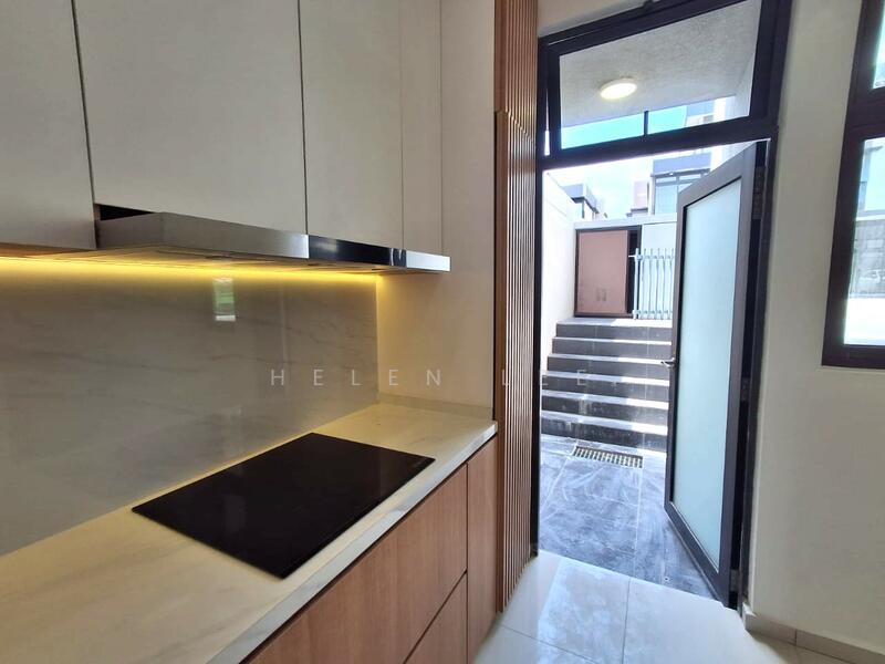 Emerald Residence Semi-D Type D untuk Untuk Disewa - RM 11,000 /bulan, Apr 2026 - Wet Kitchen - PropertyGuru.com.my