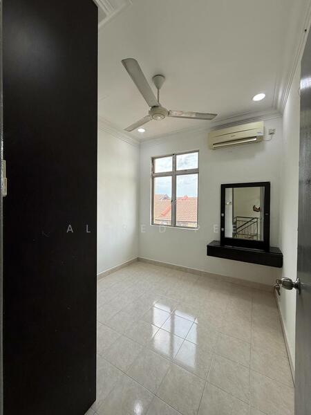 Rumah Teres 2 Tingkat untuk Dijual di Skudai (Johor) - Alfred Pee - Bedroom - PropertyGuru.com.my