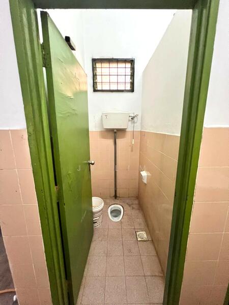 Shop for Rent in Taman Sri Pulai Perdana (Skudai) - JJ Lim - Bathroom - PropertyGuru.com.my