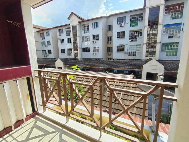 Condominium for Sale at Sri Ayu - Firdaussazwan Mustafa - Balcony - PropertyGuru.com.my