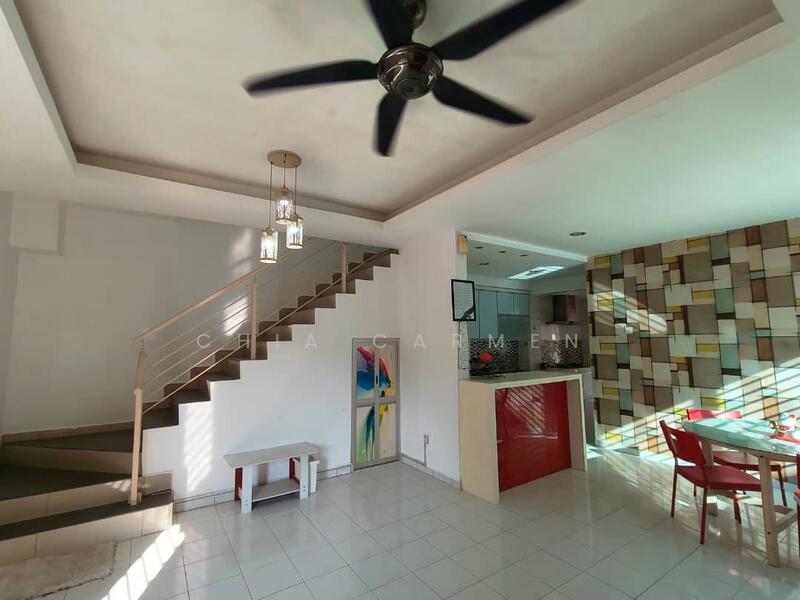 SETIA ALAM IMPIAN untuk Untuk Disewa - RM 1,600 /bulan, Feb 2026 - Living Room - PropertyGuru.com.my