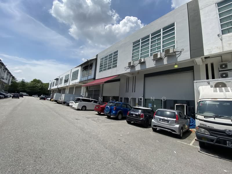 Shop for Sale in Taman Bukit Serdang (Seri Kembangan) - Celine Yong - Exterior - PropertyGuru.com.my