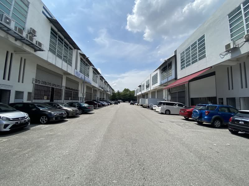 Shop for Sale in Taman Bukit Serdang (Seri Kembangan) - Celine Yong - Exterior - PropertyGuru.com.my