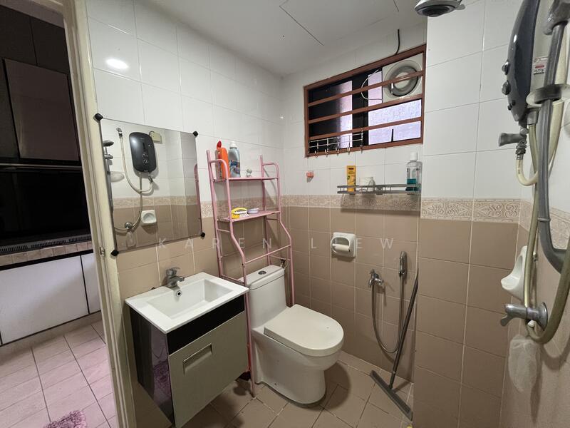 2-storey Terraced House for Sale in Bandar Damai Perdana (Cheras) - Karen Liew - Bathroom - PropertyGuru.com.my