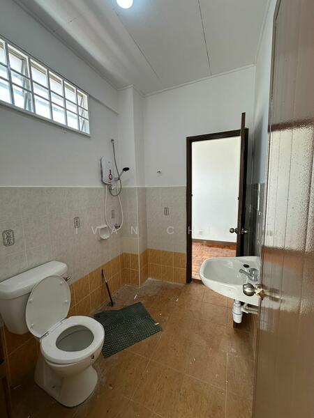 Sunway Tunas untuk Untuk Disewa - RM 2,100 /bulan, Feb 2026 - Bathroom - PropertyGuru.com.my