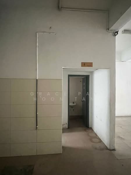 Shop for Rent in Bandar Parklands (Klang) - Grace Pay Hoon Tan - Bathroom - PropertyGuru.com.my