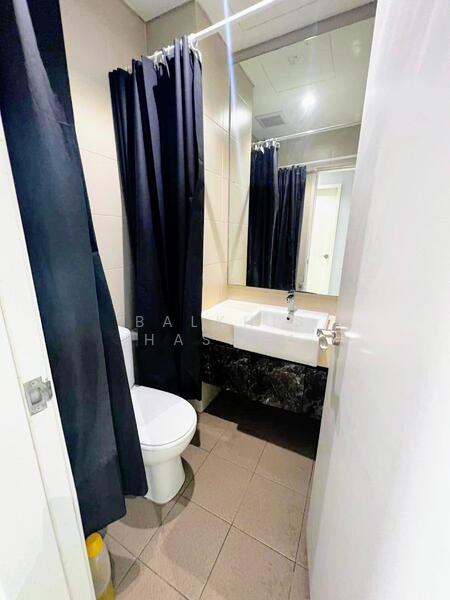 Service Residence for Rent at Liberty Tower @ i-City - Balkhis Hashim - Bathroom - PropertyGuru.com.my