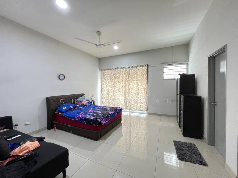 2-storey Terraced House for Sale in Kota Kemuning (Shah Alam) - Charlie Gan - Bedroom - PropertyGuru.com.my