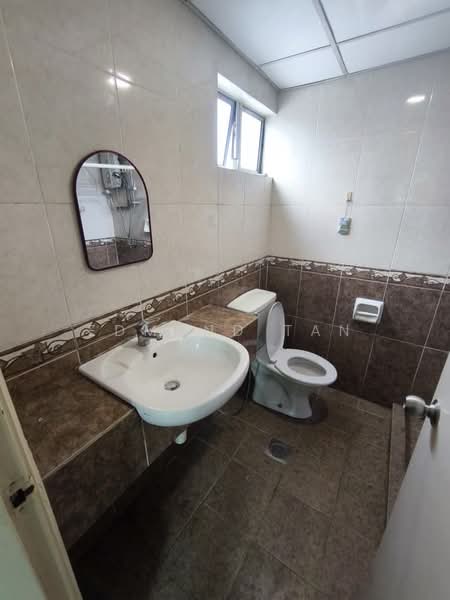 Condominium for Rent at Villa Makmur - Edmund Tan - Bathroom - PropertyGuru.com.my
