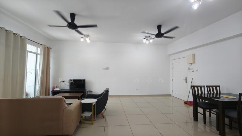 Arena Residence untuk Untuk Disewa - RM 2,000 /bulan, Mac 2026 - Living Room - PropertyGuru.com.my