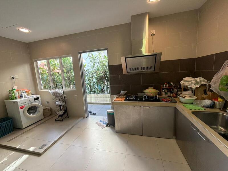 Untuk Dijual - valencia