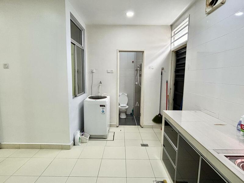 Taman Seri Austin untuk Untuk Disewa - RM 2,500 /bulan, Feb 2026 - Bathroom - PropertyGuru.com.my