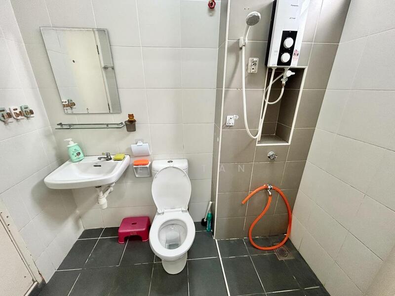 Taman Seri Austin untuk Untuk Disewa - RM 2,500 /bulan, Feb 2026 - Bathroom - PropertyGuru.com.my