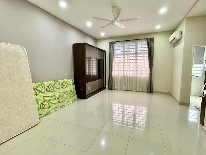 Taman Seri Austin untuk Untuk Disewa - RM 2,500 /bulan, Feb 2026 - Interior - PropertyGuru.com.my