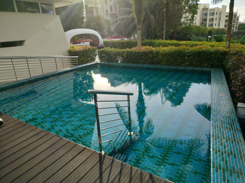 Kondominium untuk Dijual di Ferringhi Residence - Pen Teo - Pool - PropertyGuru.com.my