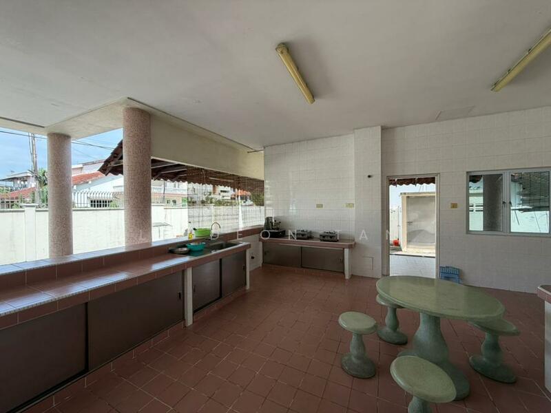Rumah Banglo untuk Dijual di Taman Bukit Pantai (Bangsar) - Leedeon Tan - Kitchen - PropertyGuru.com.my