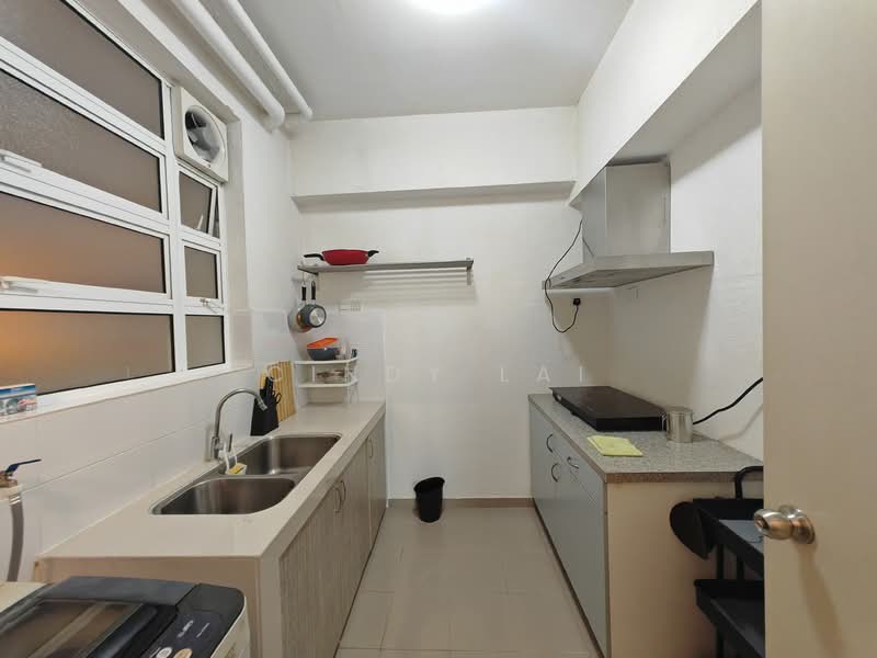 Kondominium untuk Disewa di The Zest @ Kinrara 9 - Cindy Lai - Kitchen - PropertyGuru.com.my