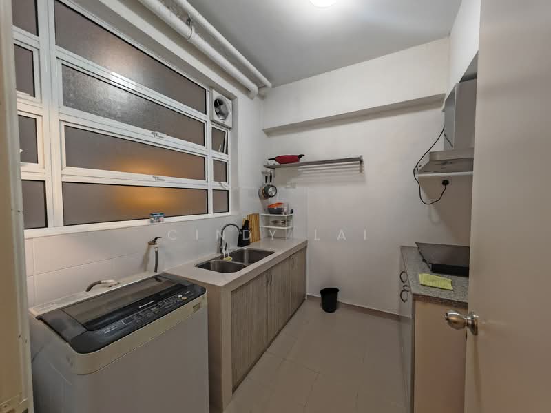 Kondominium untuk Disewa di The Zest @ Kinrara 9 - Cindy Lai - Kitchen - PropertyGuru.com.my