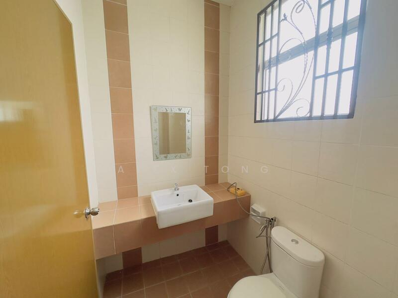 2-storey Terraced House for Sale in Shah Alam (Selangor) - Alex Tong - Bathroom - PropertyGuru.com.my