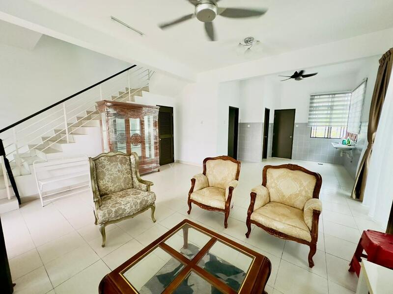 2-storey Terraced House for Sale in Shah Alam (Selangor) - Alex Tong - Living Room - PropertyGuru.com.my