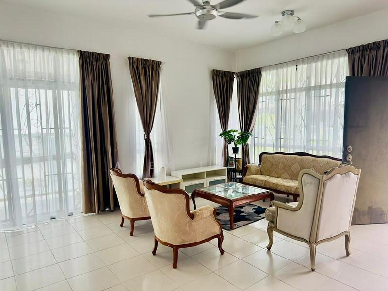 2-storey Terraced House for Sale in Shah Alam (Selangor) - Alex Tong - Living Room - PropertyGuru.com.my
