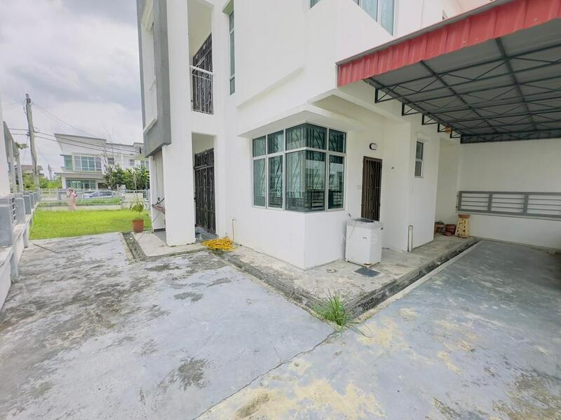 2-storey Terraced House for Sale in Shah Alam (Selangor) - Alex Tong - Exterior - PropertyGuru.com.my
