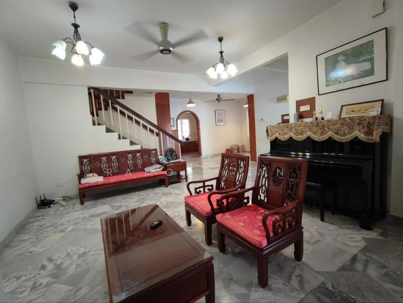 Rumah Berkembar untuk Dijual di Taman Tasik Utama (Bukit Katil) - Ramona Tan - Living Room - PropertyGuru.com.my