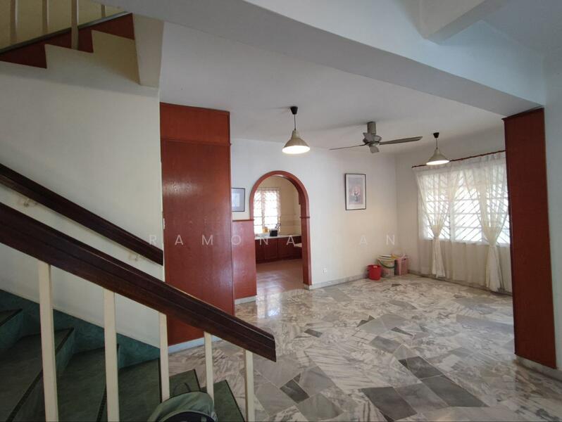Rumah Berkembar untuk Dijual di Taman Tasik Utama (Bukit Katil) - Ramona Tan - Living Room - PropertyGuru.com.my