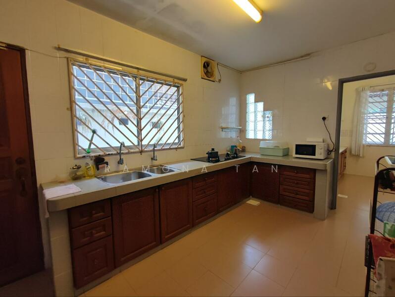 Untuk Dijual - Taman Tasik Utama