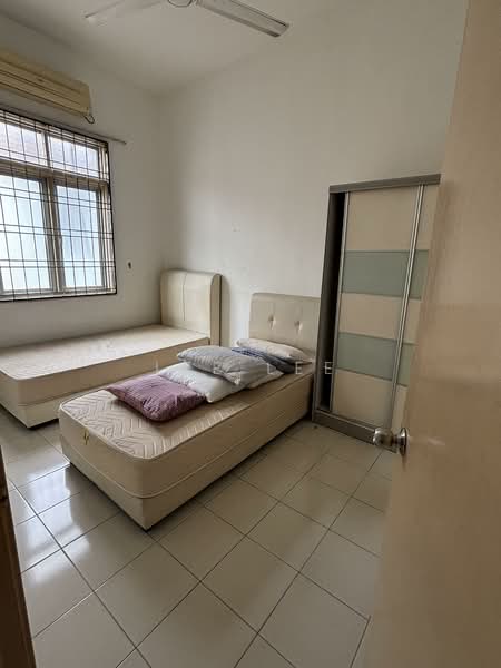 Taman Mutiara Rini untuk Untuk Disewa - RM 2,000 /bulan, Mac 2026 - Bedroom - PropertyGuru.com.my