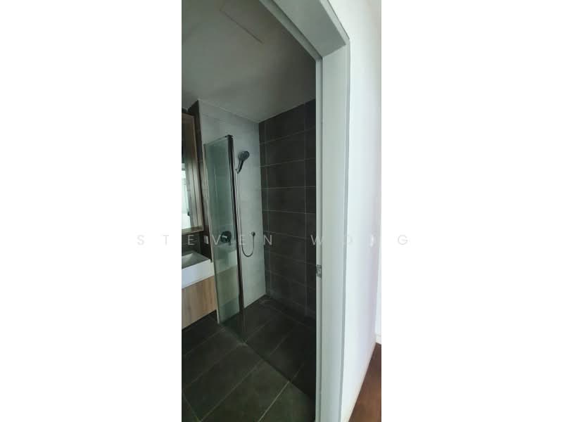 Service Residence for Sale at Suasana @ Utropolis - STEVEN WONG - Bathroom - PropertyGuru.com.my
