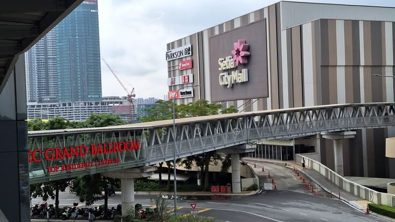 Service Residence for Sale at Trefoil @ Setia City - HS Ong - Bridge to the Mall - PropertyGuru.com.my