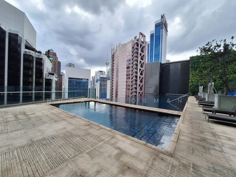 Pavilion Suites untuk Untuk Disewa - RM 6,500 /bulan, Feb 2026 - Pool - PropertyGuru.com.my