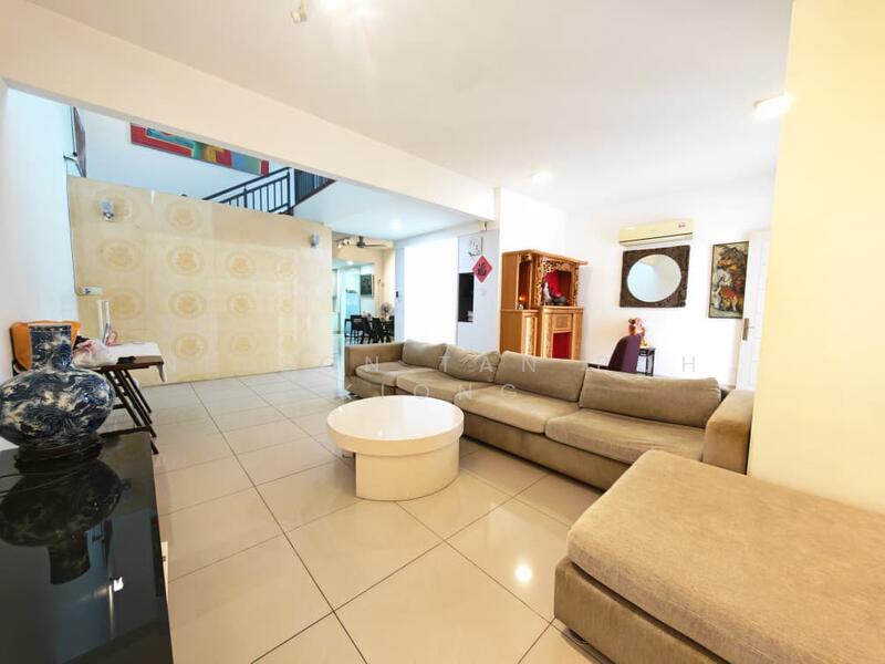 Cluster House for Sale in Ulu Tiram (Johor) - Nelson Tan Poh Kiong - Living Room - PropertyGuru.com.my