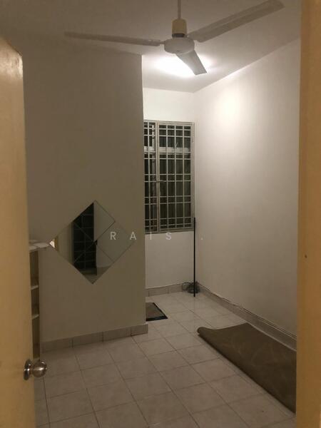 2-storey Terraced House for Sale in Taman Putra Impiana (Puchong) - RAIS . -   - PropertyGuru.com.my