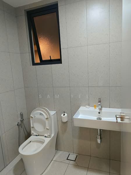 Servis Apartment untuk Disewa di Alira @ Metropark Subang - Sam Yee - Bathroom - PropertyGuru.com.my