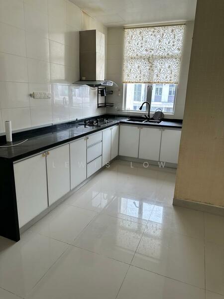 Townhouse for Sale in Puchong (Selangor) - Lewis Low - Kitchen - PropertyGuru.com.my