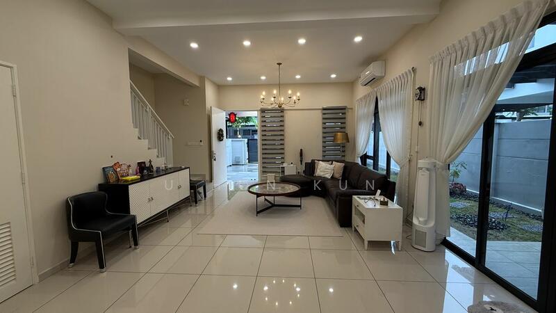 2-storey Terraced House for Sale in Horizon Hills (Iskandar Puteri (Nusajaya)) - U Hon Kun - Living Room - PropertyGuru.com.my
