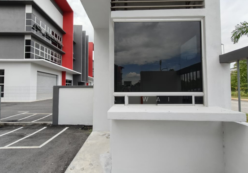 Factory for Rent in TAMAN PUCHONG UTAMA (Puchong) - YEN LI WAI - Exterior - PropertyGuru.com.my