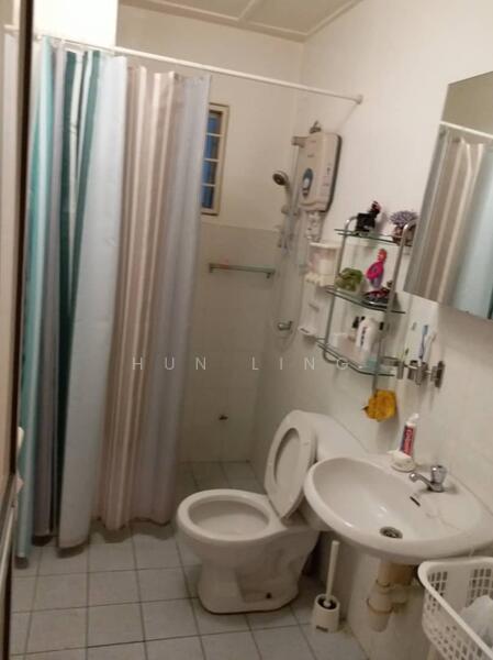 Apartment for Rent at Jalil Damai Apartments - Hun Ling - Bathroom - PropertyGuru.com.my