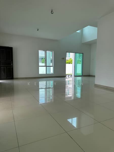Rumah Berkembar untuk Dijual di Ipoh (Perak) - Kelly Tan - Living Room - PropertyGuru.com.my