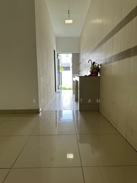 Rumah Berkembar untuk Dijual di Ipoh (Perak) - Kelly Tan - Corridor - PropertyGuru.com.my
