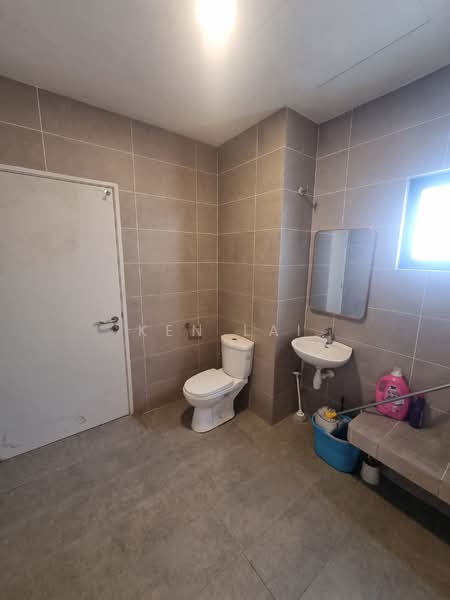 Rumah Teres 2 Tingkat untuk Dijual di Cyberjaya (Selangor) - Ken Lai - Bathroom - PropertyGuru.com.my