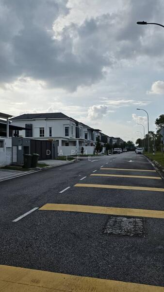 Cluster House for Sale in Setia Tropika (Johor Bahru) - Daphne Lee - Exterior - PropertyGuru.com.my