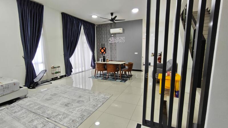 Cluster House for Sale in Setia Tropika (Johor Bahru) - Daphne Lee - Living Room - PropertyGuru.com.my