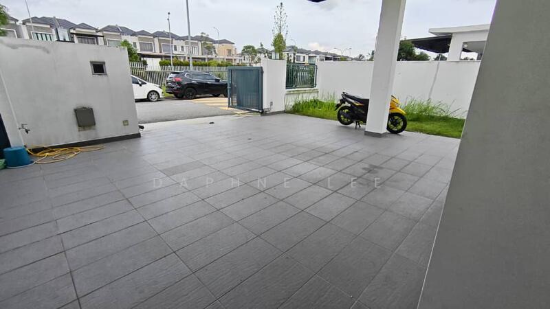 Cluster House for Sale in Setia Tropika (Johor Bahru) - Daphne Lee - Exterior - PropertyGuru.com.my